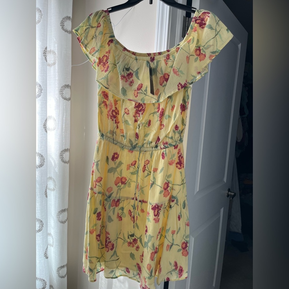 Ralph Lauren off the shoulder dress with lining. Brand new with tags.